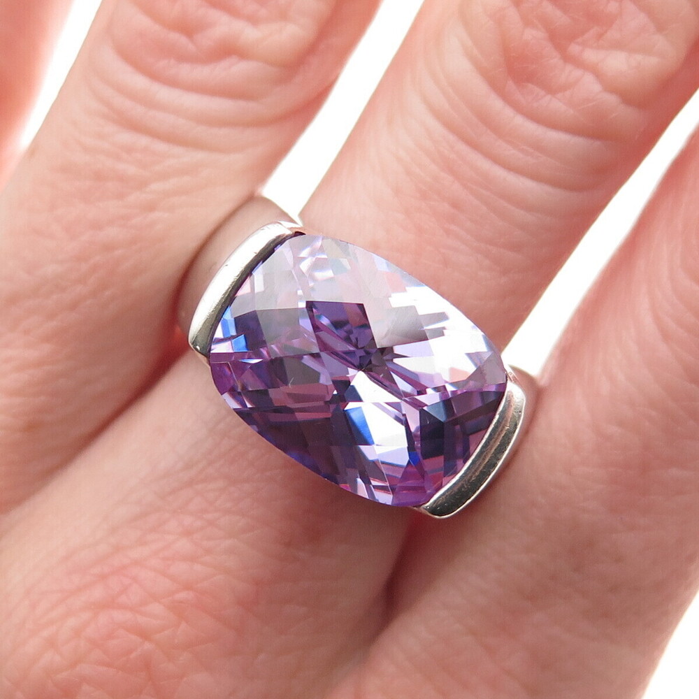 925 Sterling Silver Vintage Lavender C Z Modernist Ring Size 9.25